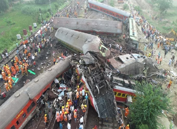 Odisha Train Accident: ओडिशा के बालासोर में ट्रेन हादसे में 280 लोगों की मौत हो गई। एक्सीडेंट में 900 से ज्यादा यात्री घायल हुए। हादसा बालासोर के बहानगा बाजार स्टेशन के पास 2 जून को हुआ।